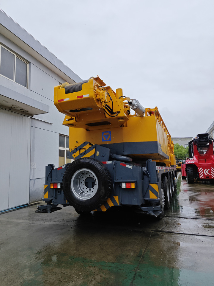 XCMG QY100K - Mobile crane: picture 3 XCMG QY100K - Mobile crane: picture 3