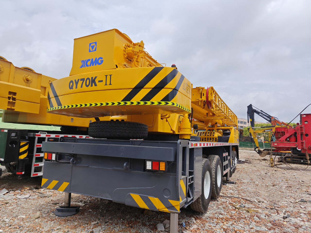 XCMG QY70K QY70KC XTC70 Truck Crane - Mobile crane: picture 4 XCMG QY70K QY70KC XTC70 Truck Crane - Mobile crane: picture 4