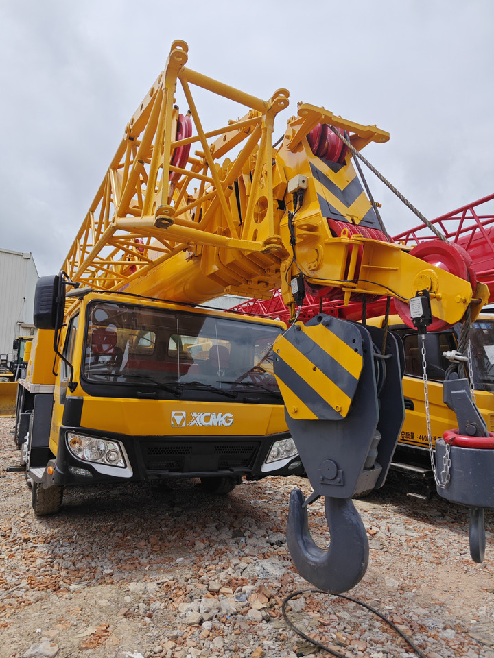 XCMG QY70K Used Truck Crane - Mobile crane: picture 2 XCMG QY70K Used Truck Crane - Mobile crane: picture 2