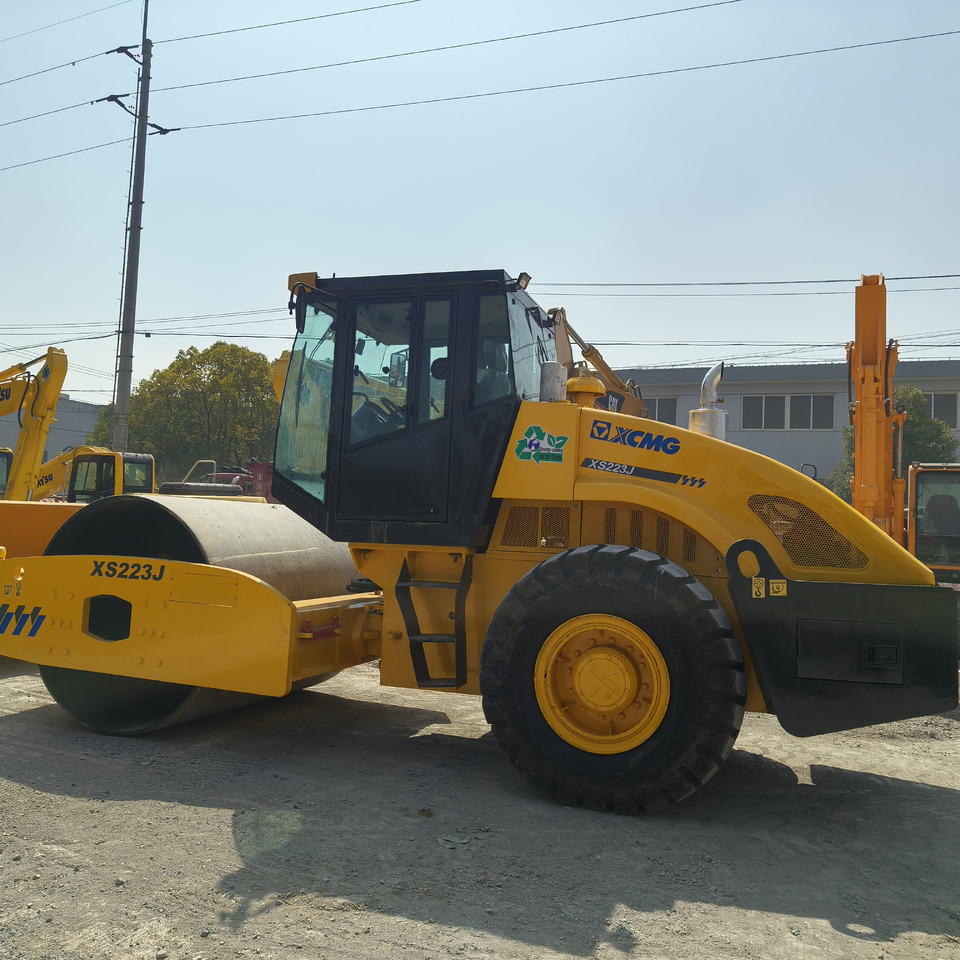 Compactor XCMG XS223J USED ROAD ROLLER: picture 6