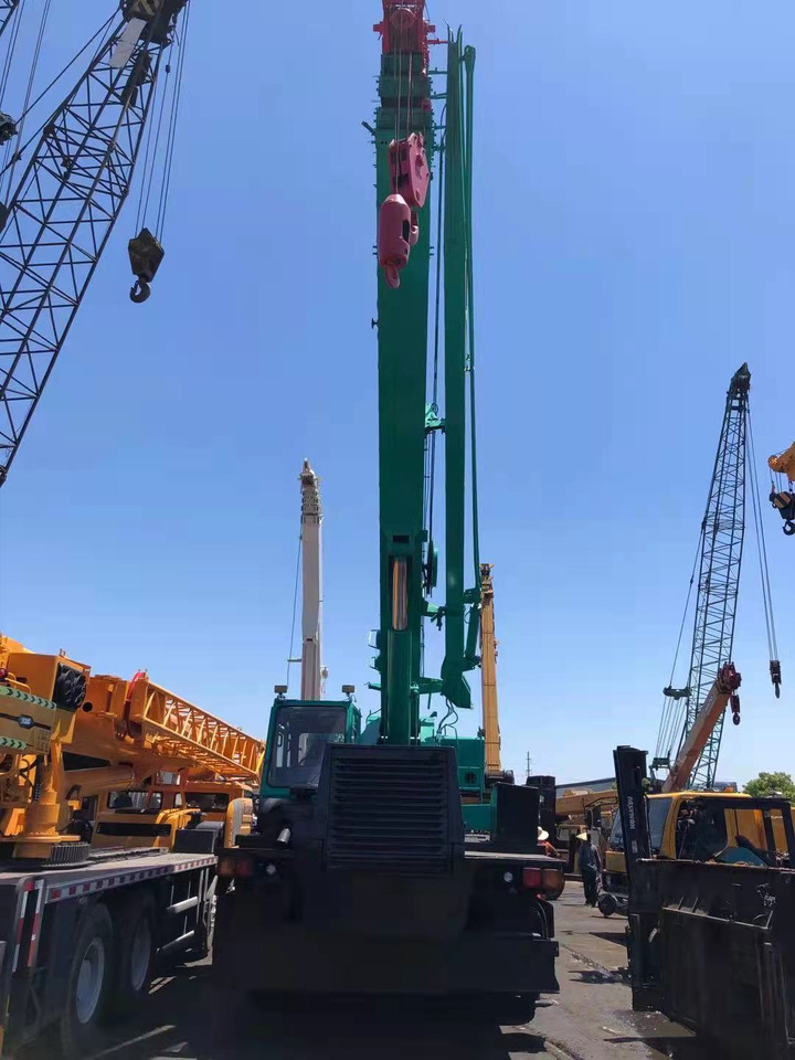 Kato KR-50H-V KR50H 50TON - Rough terrain crane: picture 4 Kato KR-50H-V KR50H 50TON - Rough terrain crane: picture 4