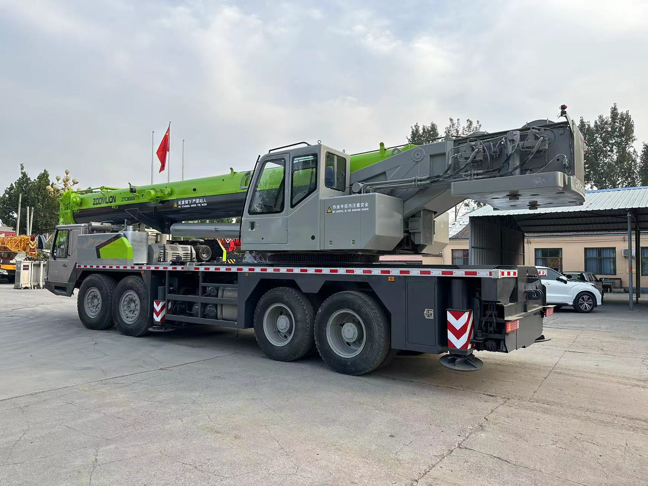 Zoomlion ZTC800V Used 80ton trcuk crane - Mobile crane: picture 3 Zoomlion ZTC800V Used 80ton trcuk crane - Mobile crane: picture 3