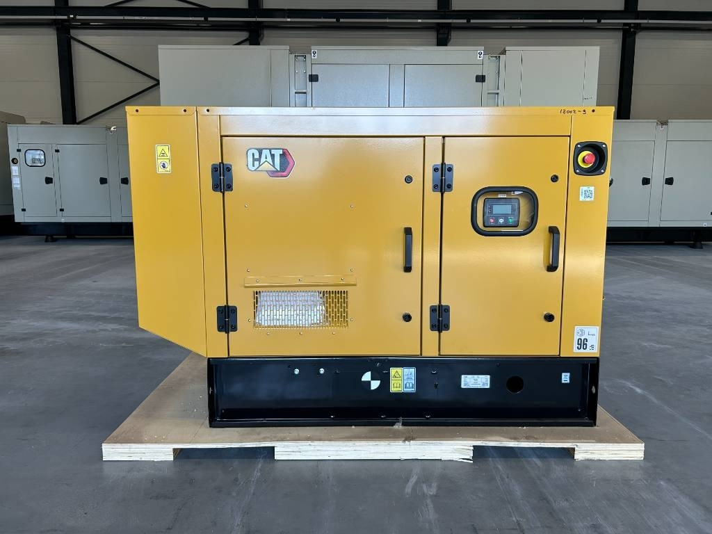 CAT DE18E3 - 18 kVA Generator - DPX-18002 - Generator set: picture 1 CAT DE18E3 - 18 kVA Generator - DPX-18002 - Generator set: picture 1