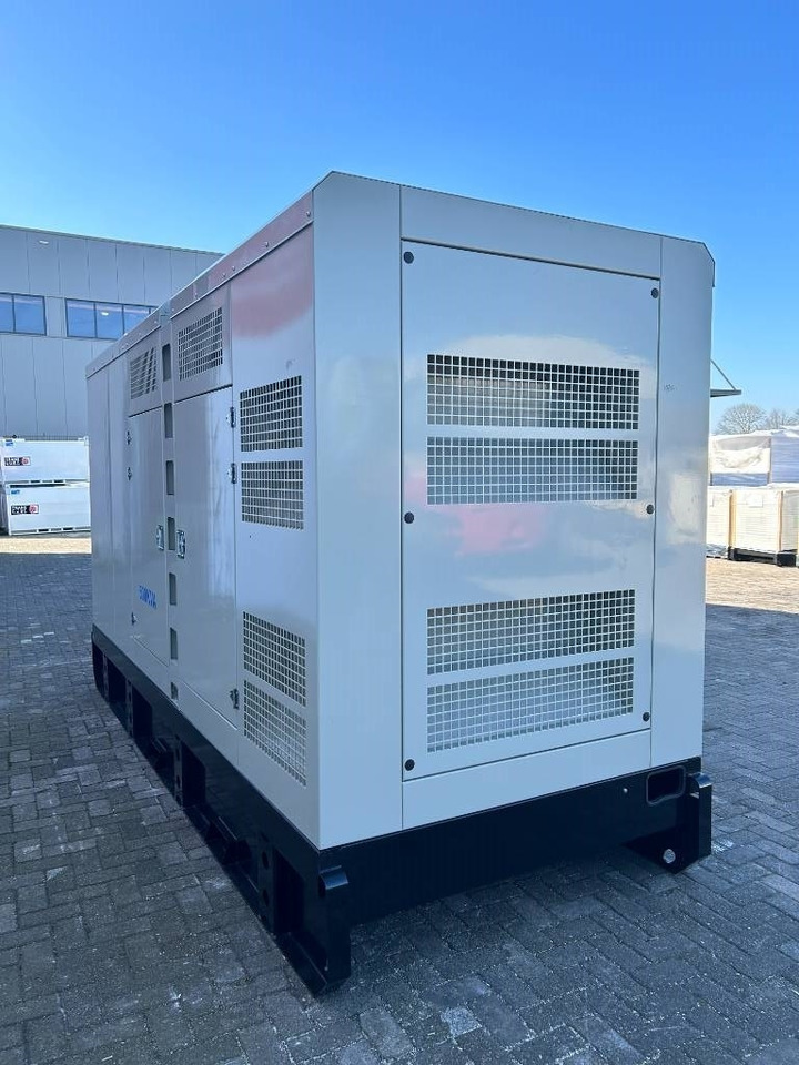Cummins 6ZTAA13-G4 - 500 kVA Generator - DPX-19845 - Generator set: picture 2 Cummins 6ZTAA13-G4 - 500 kVA Generator - DPX-19845 - Generator set: picture 2