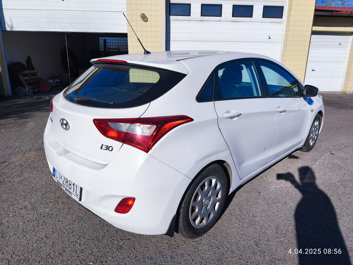 HYUNDAI I30 HATCHBACK - Hatchback: picture 3 HYUNDAI I30 HATCHBACK - Hatchback: picture 3
