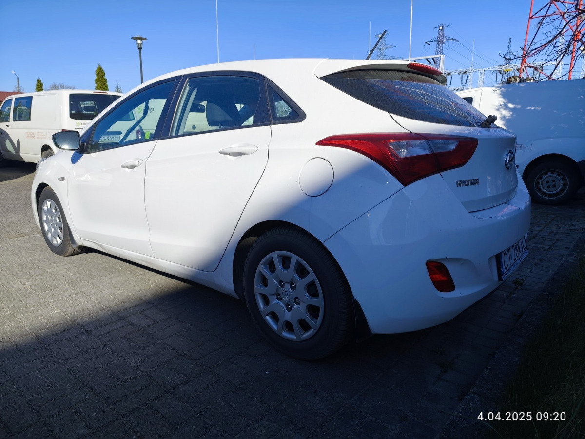 HYUNDAI I30 HATCHBACK - Hatchback: picture 4 HYUNDAI I30 HATCHBACK - Hatchback: picture 4