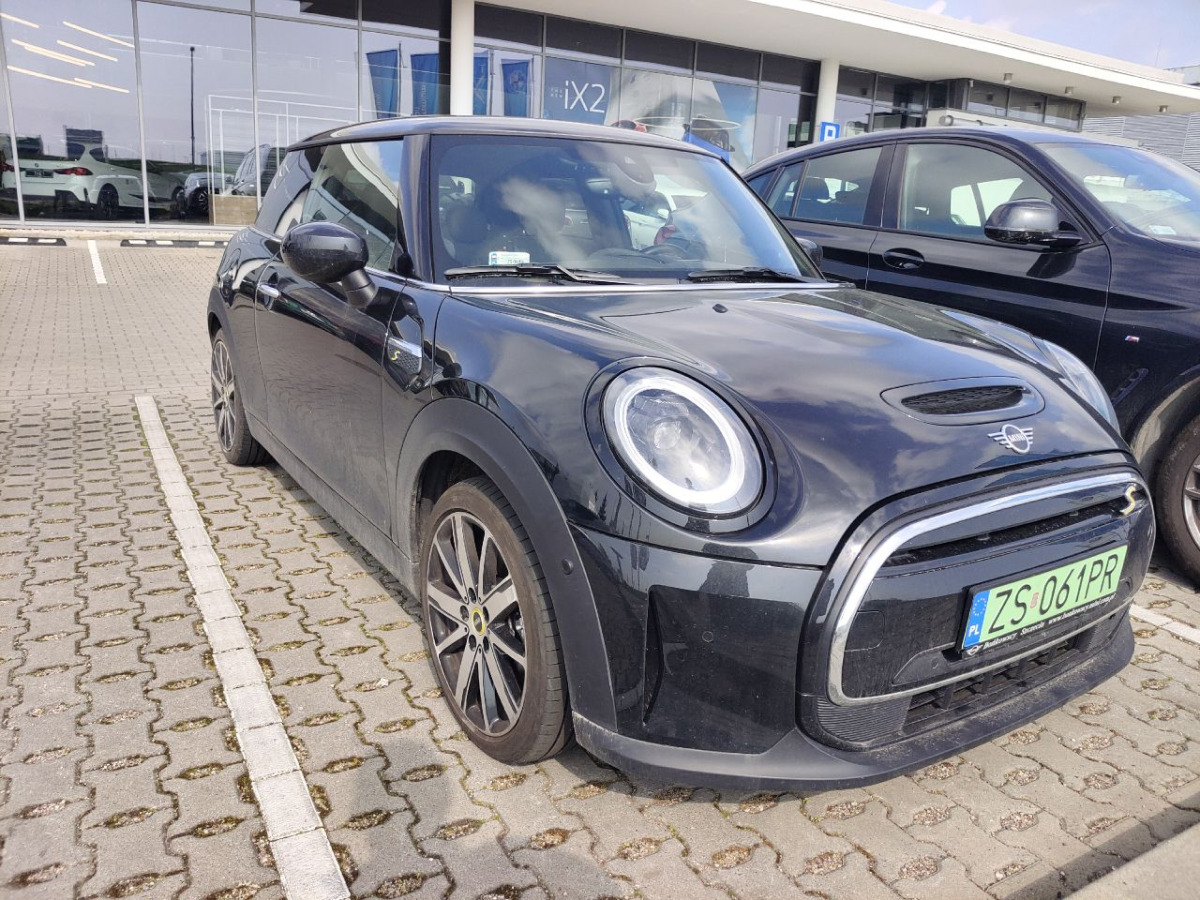 MINI Cooper SE HATCHBACK - Car: picture 1 MINI Cooper SE HATCHBACK - Car: picture 1