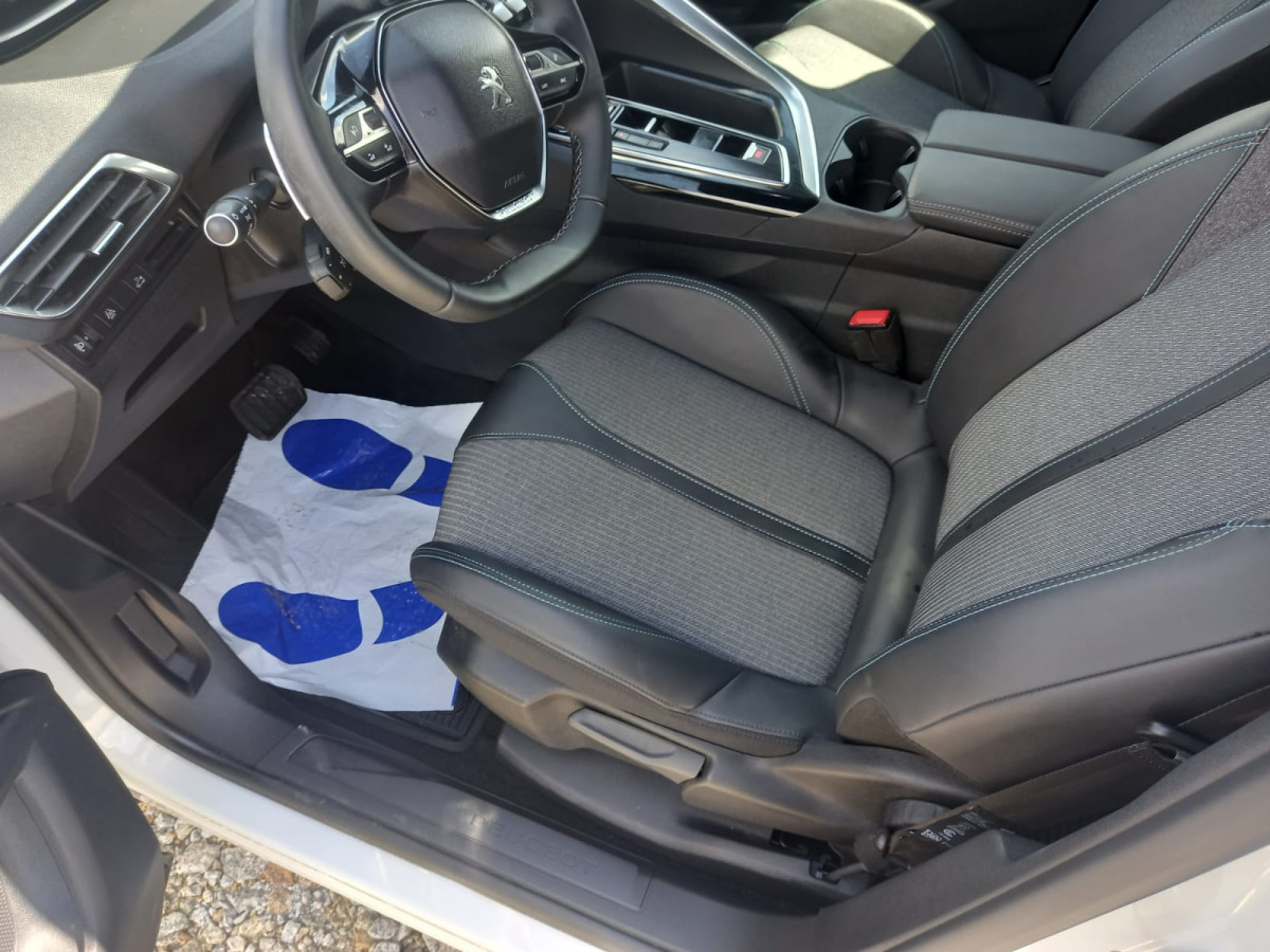 SUV PEUGEOT 5008 SUV: picture 9