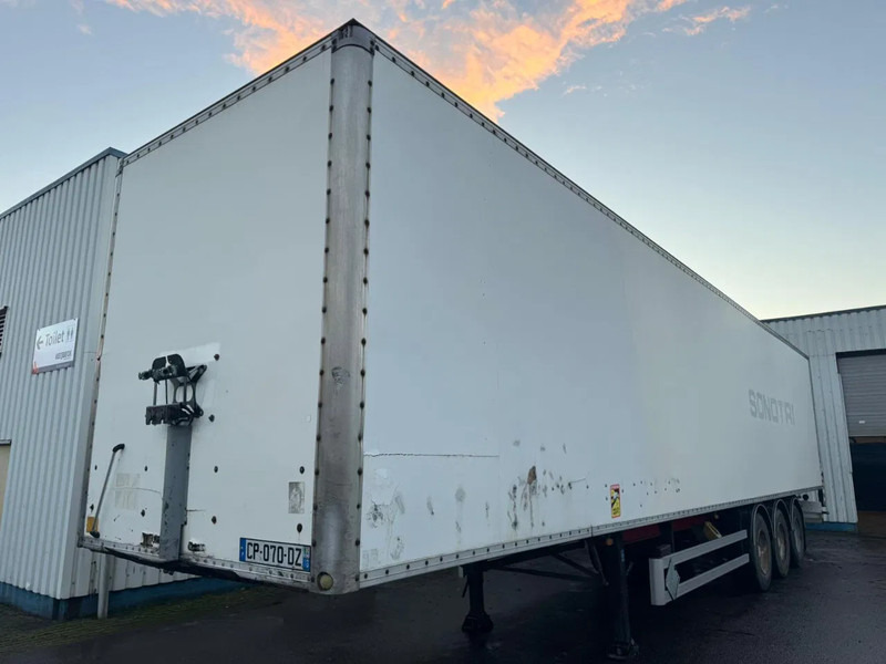 Fruehauf 3 Axle SMB , Box Trailer, Spring Suspension - Closed box semi-trailer: picture 1 Fruehauf 3 Axle SMB , Box Trailer, Spring Suspension - Closed box semi-trailer: picture 1
