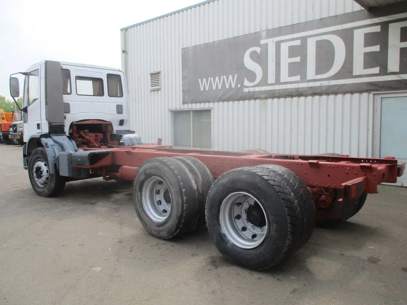 Iveco Eurotrakker 260 E 34 , Manual , 6x4 , Euro 2 - Cab chassis truck: picture 5 Iveco Eurotrakker 260 E 34 , Manual , 6x4 , Euro 2 - Cab chassis truck: picture 5