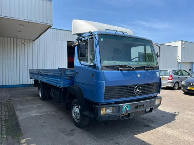 Mercedes-Benz 814 Ecoliner , Spring suspension , Manual , Euro 2 - Curtainsider truck: picture 4 Mercedes-Benz 814 Ecoliner , Spring suspension , Manual , Euro 2 - Curtainsider truck: picture 4