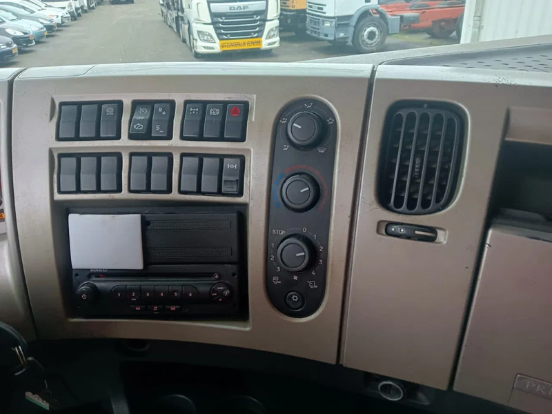 Tractor unit Renault Premium 450 DXI, 2008: picture 11