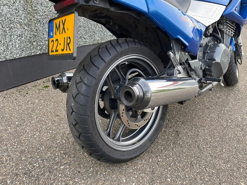Motorcycle Triumph SPRINT 900: picture 11 Motorcycle Triumph SPRINT 900: picture 11