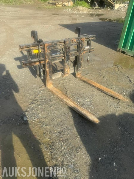 1900 Pallegaffel store bm - Construction equipment: picture 1 1900 Pallegaffel store bm - Construction equipment: picture 1