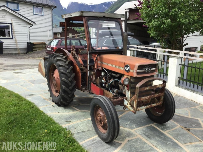 1966 Massey-Ferguson 130 Traktor m/Dalen-skuffe - Farm tractor: picture 2 1966 Massey-Ferguson 130 Traktor m/Dalen-skuffe - Farm tractor: picture 2
