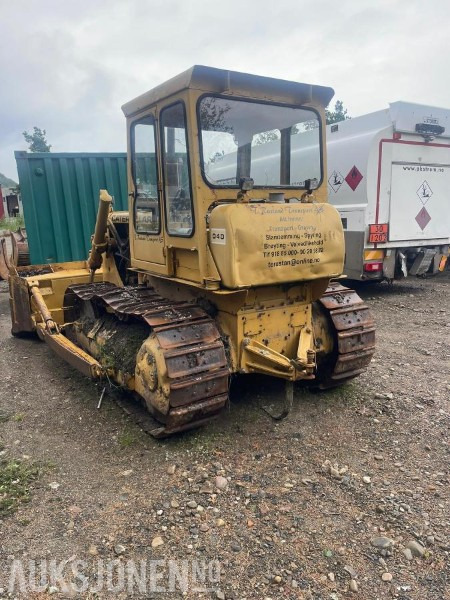 1970 Cat D4d - Construction equipment: picture 3 1970 Cat D4d - Construction equipment: picture 3