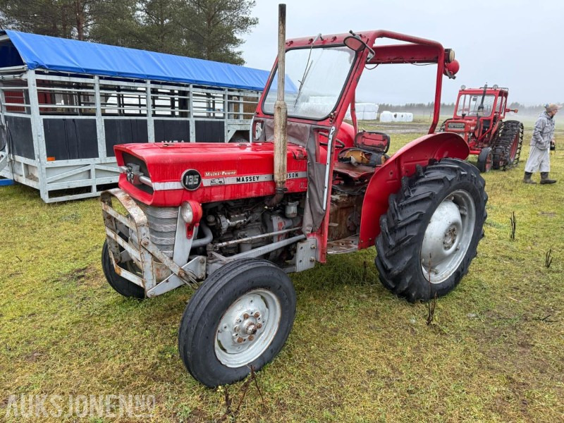 1971 Massey Ferguson 135 - Farm tractor: picture 1 1971 Massey Ferguson 135 - Farm tractor: picture 1