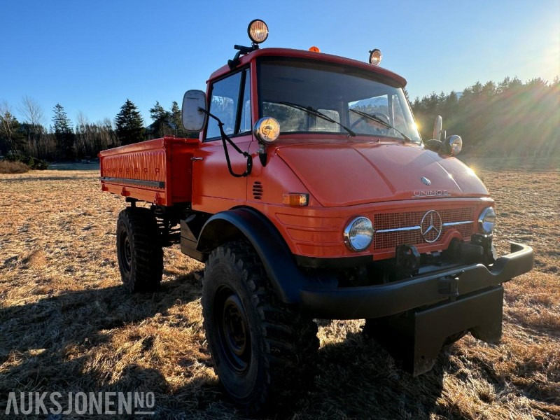 1975 Mercedes-Benz Unimog - 4x4 - Registrert som Motorredskap med kraftuttak - 80 km - Dropside/ Flatbed truck: picture 3 1975 Mercedes-Benz Unimog - 4x4 - Registrert som Motorredskap med kraftuttak - 80 km - Dropside/ Flatbed truck: picture 3