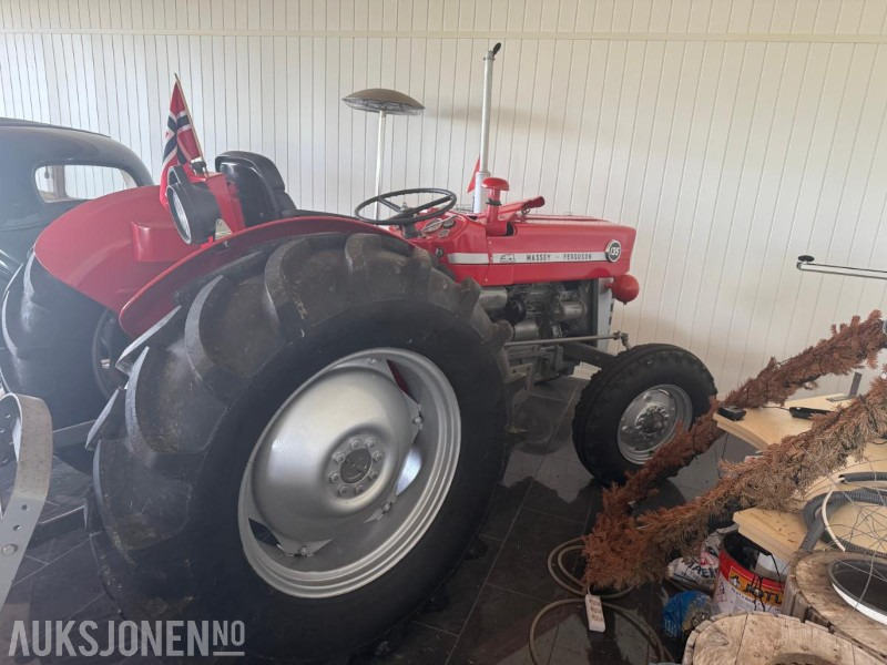 1977 Massey Ferguson 135 traktor. - Farm tractor: picture 3 1977 Massey Ferguson 135 traktor. - Farm tractor: picture 3