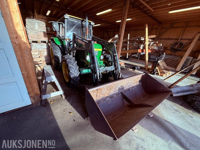 1984 John Deere 1140 4576 timer m/ Pallegafler, Grusskuffe, Snøskuffe, Kjetting - Farm tractor: picture 2 1984 John Deere 1140 4576 timer m/ Pallegafler, Grusskuffe, Snøskuffe, Kjetting - Farm tractor: picture 2
