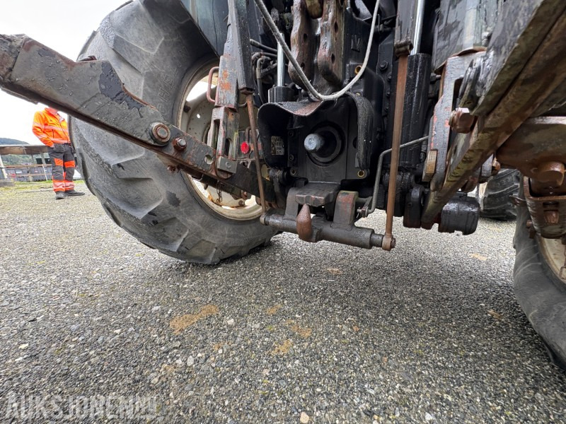 1993 Valtra 6100 Turbo m/ Quicke 640 laster og etterhengende brøyteskjær leasing 1993 Valtra 6100 Turbo m/ Quicke 640 laster og etterhengende brøyteskjær: picture 11