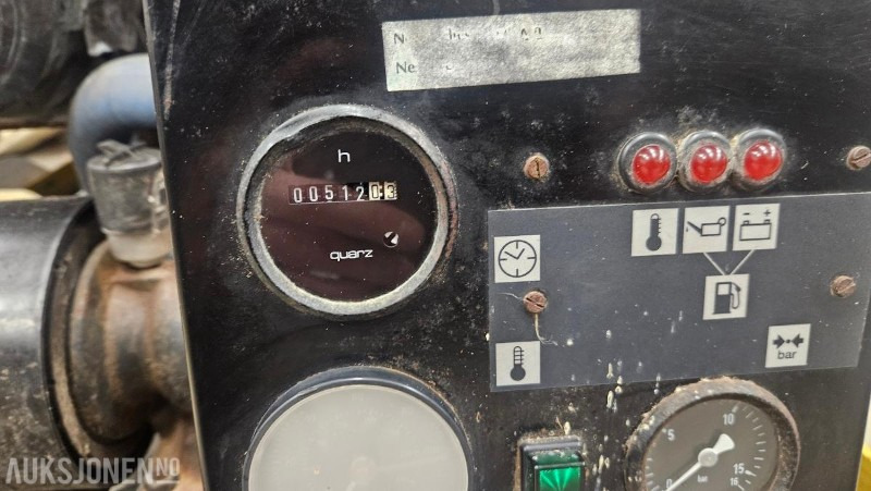 1995 Kaeser M 38 - Drilling rig: picture 3 1995 Kaeser M 38 - Drilling rig: picture 3