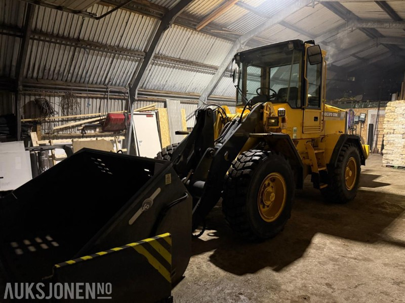 1996 Volvo L70C - Klappvinge - Sentralsmøring - 18 290t - Wheel loader: picture 1 1996 Volvo L70C - Klappvinge - Sentralsmøring - 18 290t - Wheel loader: picture 1