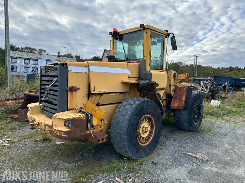 2002 Volvo L90D hjullaster – 17 tonn // Helgummihjul // Sentralsmøring - Wheel loader: picture 3 2002 Volvo L90D hjullaster – 17 tonn // Helgummihjul // Sentralsmøring - Wheel loader: picture 3