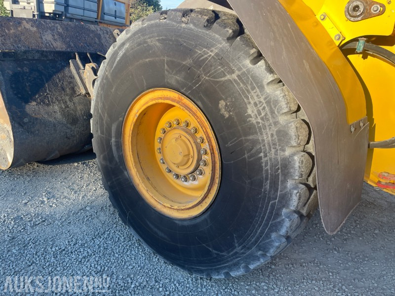 Wheel loader 2003 Volvo L90E: picture 13