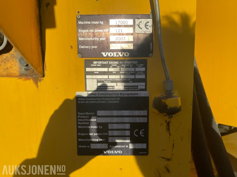 Wheel loader 2003 Volvo L90E: picture 9