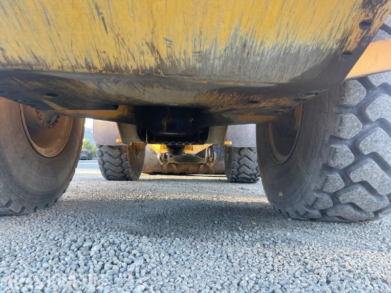Wheel loader 2003 Volvo L90E: picture 17