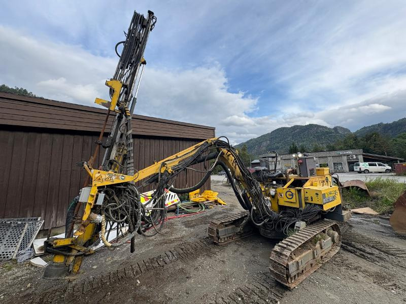 2005 Atlas Copco ROC D3-03 borerigg - 6 947 timer - rep objekt / delerigg - Drilling rig: picture 1 2005 Atlas Copco ROC D3-03 borerigg - 6 947 timer - rep objekt / delerigg - Drilling rig: picture 1