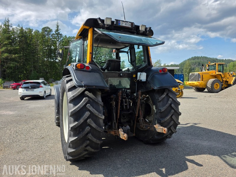 2008 Valtra N111 Traktor - 6140 Arbeidstimer - Valtra 45 Frontlaster - Farm tractor: picture 5 2008 Valtra N111 Traktor - 6140 Arbeidstimer - Valtra 45 Frontlaster - Farm tractor: picture 5