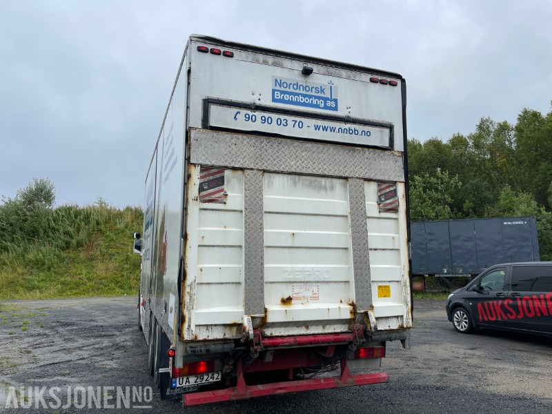 2009 Scania 480 R-serie Topline Skapbil med full sideåpning og Zepro baklift - Box truck: picture 5 2009 Scania 480 R-serie Topline Skapbil med full sideåpning og Zepro baklift - Box truck: picture 5