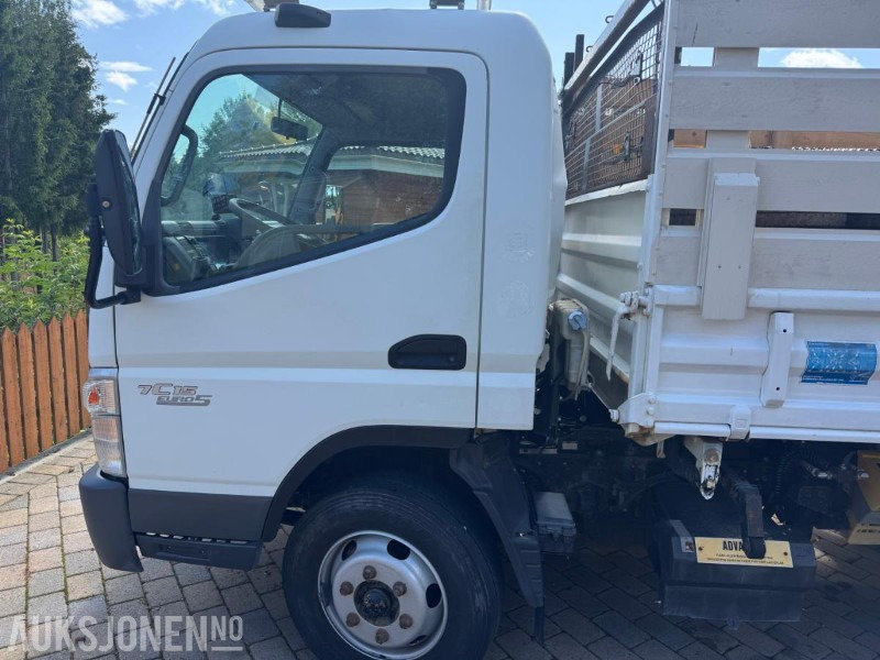 2010 Fuso FUSO 7C15 Bakmontert kran Treveis tipp Høye lemmer - Tipper: picture 5 2010 Fuso FUSO 7C15 Bakmontert kran Treveis tipp Høye lemmer - Tipper: picture 5