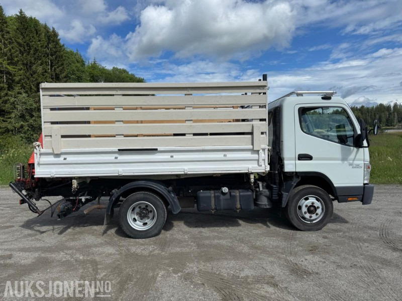 2010 Fuso FUSO 7C15 Bakmontert kran Treveis tipp Høye lemmer - Tipper: picture 3 2010 Fuso FUSO 7C15 Bakmontert kran Treveis tipp Høye lemmer - Tipper: picture 3