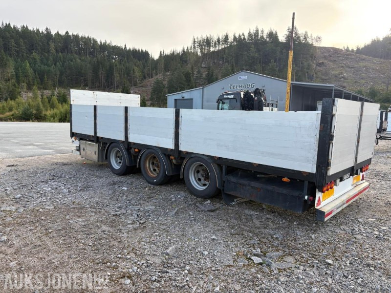 2010 Istrail 3 akslet plankjerre - Dropside/ Flatbed truck: picture 3 2010 Istrail 3 akslet plankjerre - Dropside/ Flatbed truck: picture 3