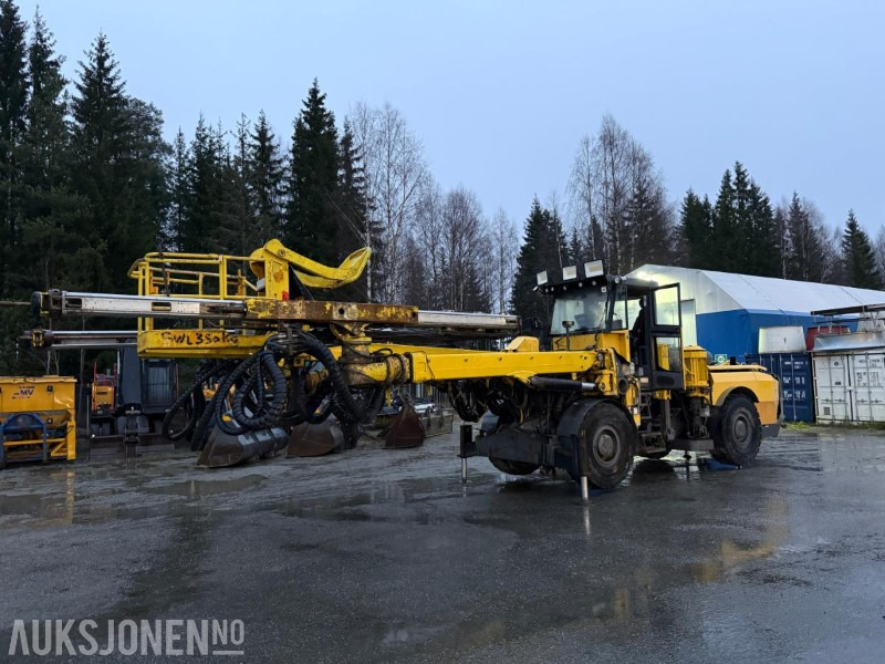 2012 Atlas Copco Boomer E2C Borerigg, To-bom oppsett med integrert kurv - Drilling rig: picture 1 2012 Atlas Copco Boomer E2C Borerigg, To-bom oppsett med integrert kurv - Drilling rig: picture 1