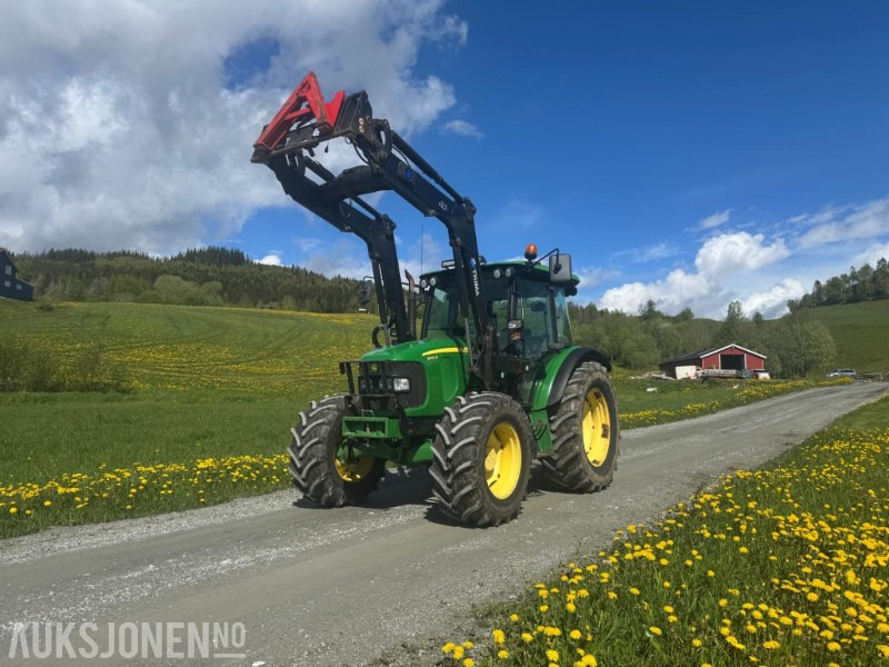 2012 John Deere 5100R 40 km med laster - Farm tractor: picture 1 2012 John Deere 5100R 40 km med laster - Farm tractor: picture 1
