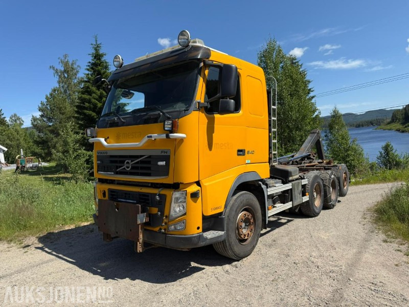 2012 Volvo FH540 8x4 brøyterigget Krokbil rep objekt - Hook lift truck: picture 1 2012 Volvo FH540 8x4 brøyterigget Krokbil rep objekt - Hook lift truck: picture 1