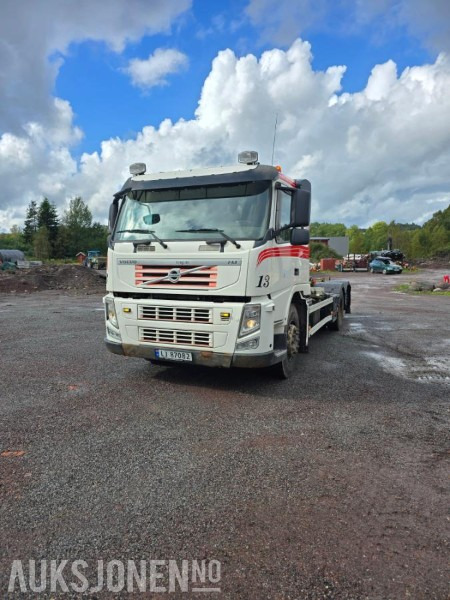 2012 Volvo FM - Hook lift truck: picture 1 2012 Volvo FM - Hook lift truck: picture 1