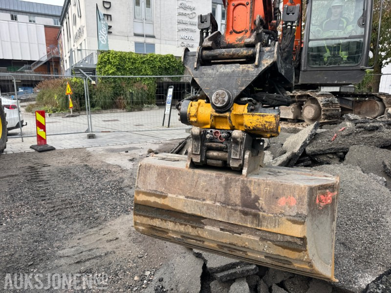 Excavator 2013 Hitachi ZX85US-3 - Beltegraver - Gravemaskin - Engcon tiltrotator: picture 11