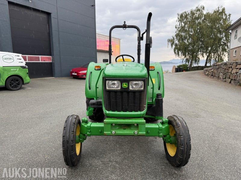 Farm tractor 2013 John Deere 5055E 40 km TRAKTOR: picture 8