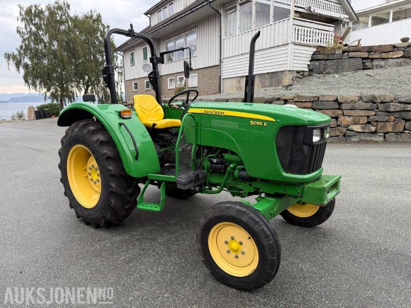 Farm tractor 2013 John Deere 5055E 40 km TRAKTOR: picture 7