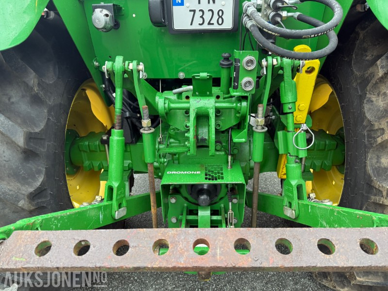 Farm tractor 2013 John Deere 5055E 40 km TRAKTOR: picture 15