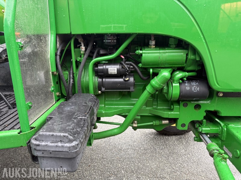Farm tractor 2013 John Deere 5055E 40 km TRAKTOR: picture 19