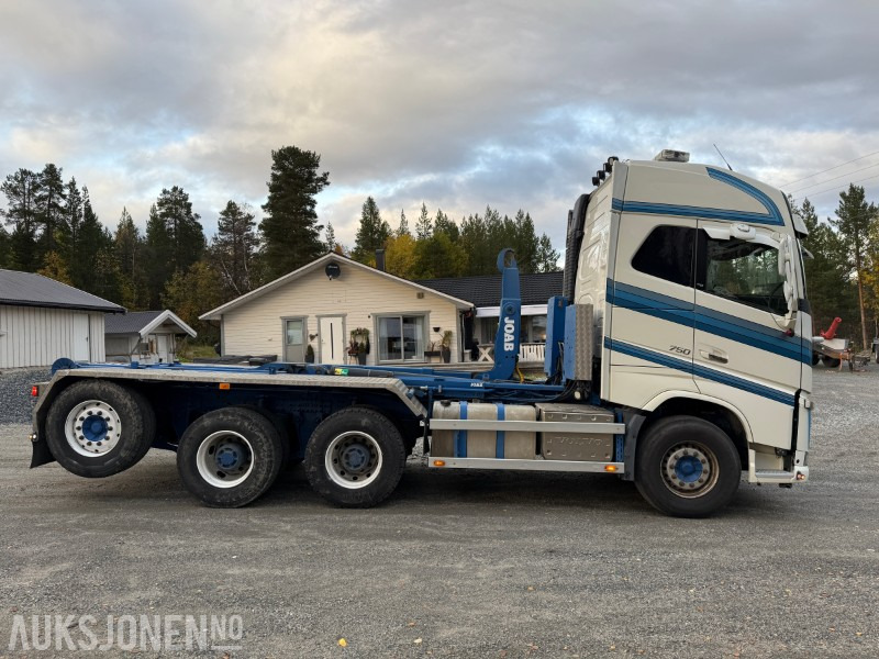 2013 Volvo FH16 750 8X4 - 430 000km - Krokbil - Kran hydraulikk - Brøyteplate - Hook lift truck: picture 4 2013 Volvo FH16 750 8X4 - 430 000km - Krokbil - Kran hydraulikk - Brøyteplate - Hook lift truck: picture 4