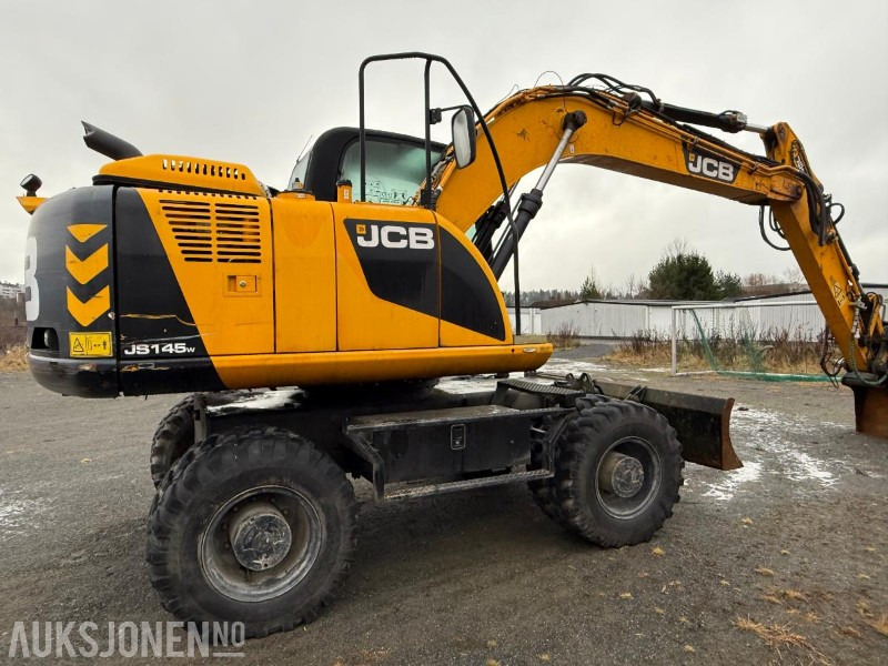 2014 JCB JS145W T4 Hjulgraver - KUN 9.216 arbeidstimer! ENGCON Rototilt, SERTIFISERT! 3 skuffer, sentralsmøring og hurtigkobling, - Excavator: picture 4 2014 JCB JS145W T4 Hjulgraver - KUN 9.216 arbeidstimer! ENGCON Rototilt, SERTIFISERT! 3 skuffer, sentralsmøring og hurtigkobling, - Excavator: picture 4