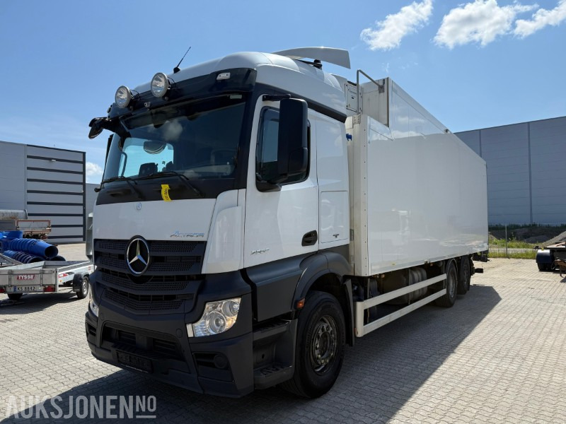 2016 Mercedes-Benz Actros 2553, 530hk, skapbil med kjøling, baklem, automat, - Box truck: picture 1 2016 Mercedes-Benz Actros 2553, 530hk, skapbil med kjøling, baklem, automat, - Box truck: picture 1