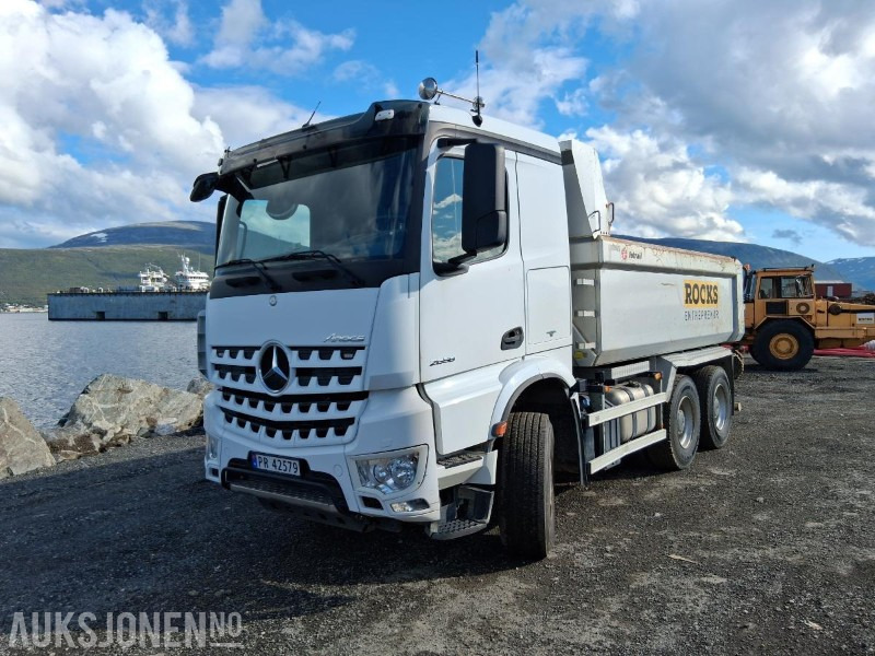 2017 Mercedes-Benz Arocs 2658K - 104745 km - alle servicer. - Tipper: picture 1 2017 Mercedes-Benz Arocs 2658K - 104745 km - alle servicer. - Tipper: picture 1